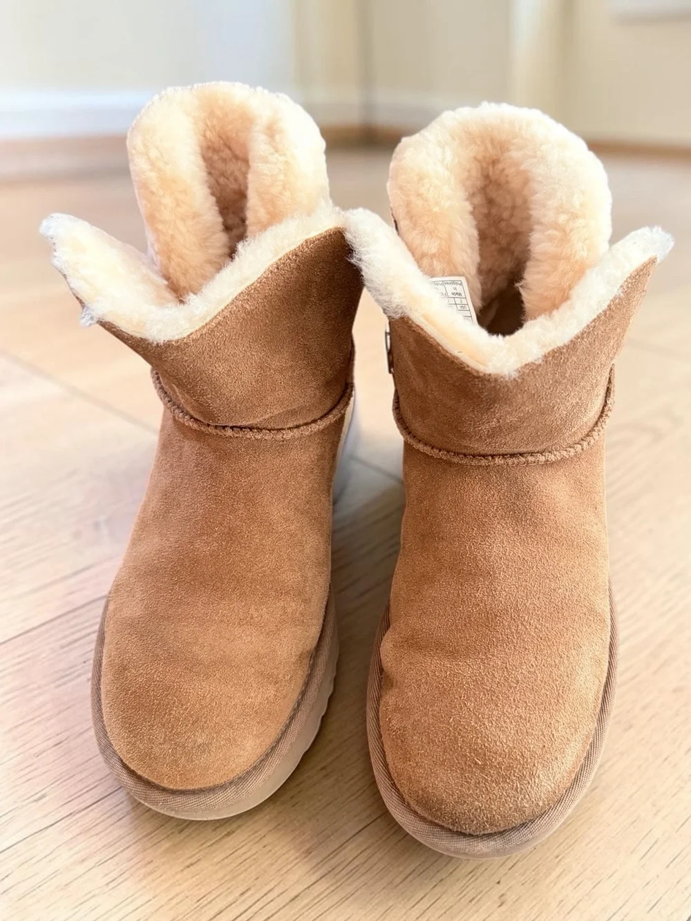 UGG Karel Mini Buckle Boot Chestnut Suede Shearling Lined Booties Women’s 7